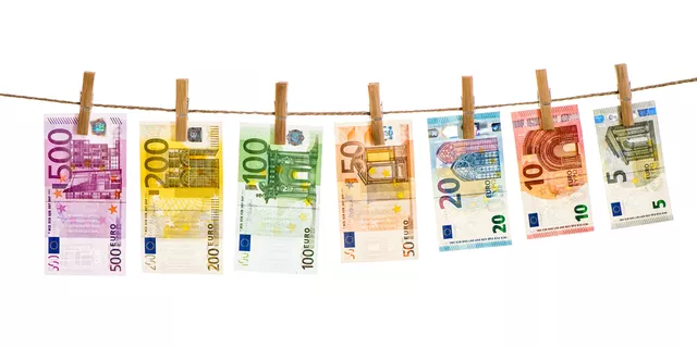 Mata Uang Euro Dihantam Solidnya USD